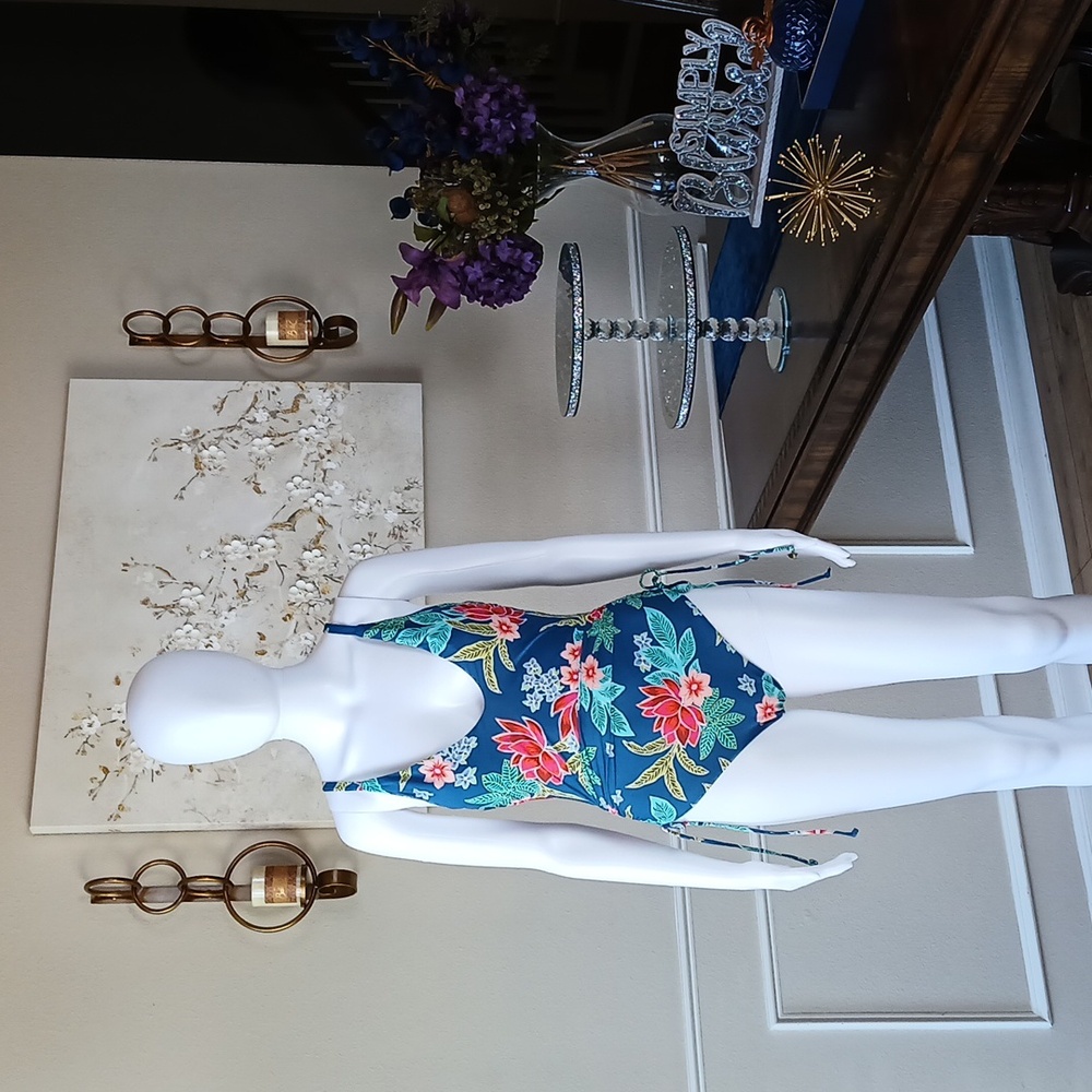 Women's Atlantic Tropical Floral Blue One-piece Swimsuit. Size M - Picture 3 of 17